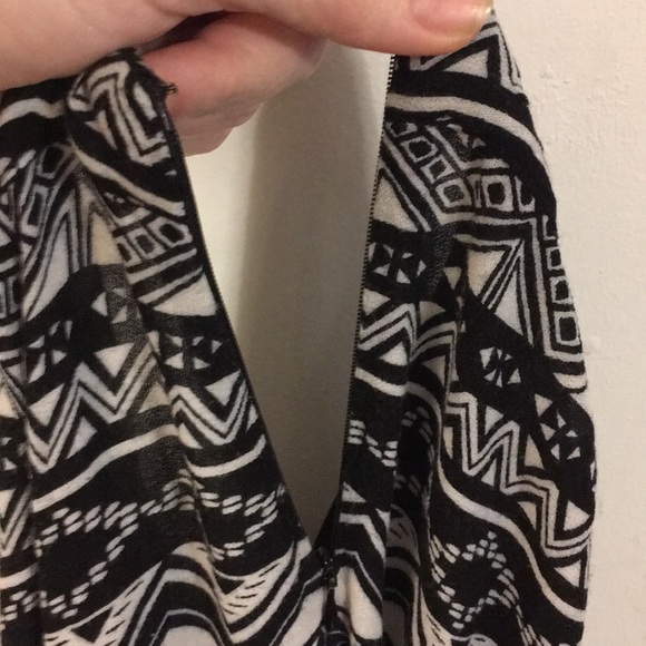 🖤🤍Forever 21 Maxi Skirt (M) Double Front Slits - Picture 11 of 13